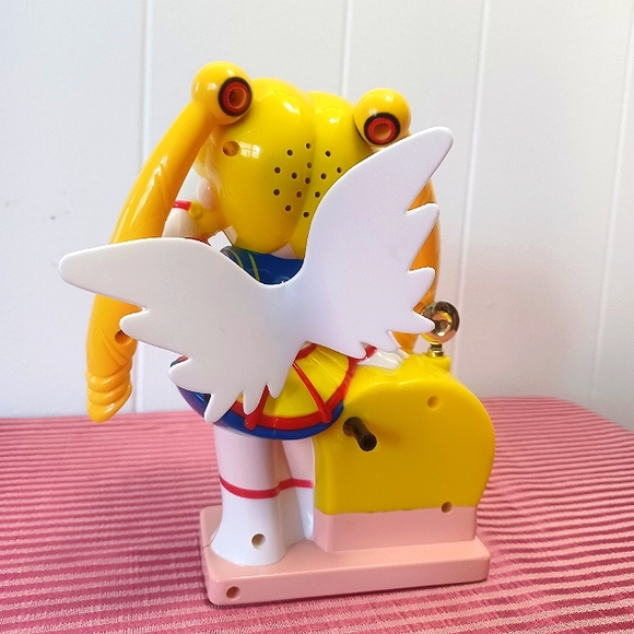 Vintage Sailor Moon Alarm Clock - Picture 7 of 10